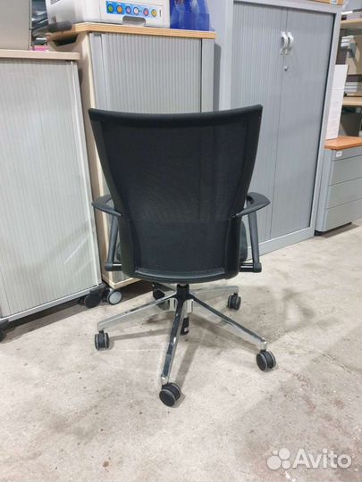 Компьютерное кресло Haworth comforto