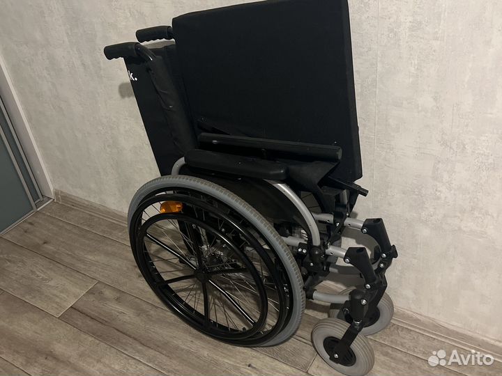 Инвалидная коляска складная бу