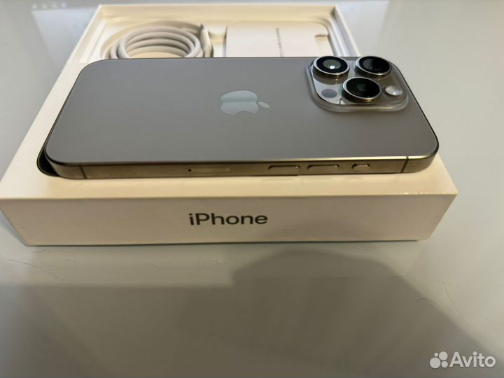 iPhone 15 Pro, 512 ГБ
