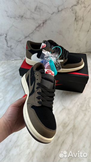 Nike Air Jordan 1 Low Travis Scott