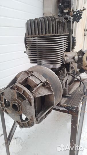 Двигатель от снегохода икар