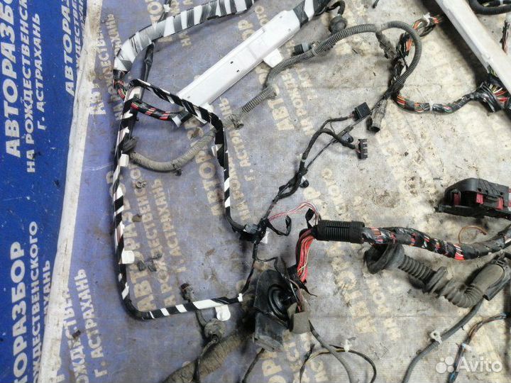 Проводка салона Opel Astra H универсал Z16XER 2012