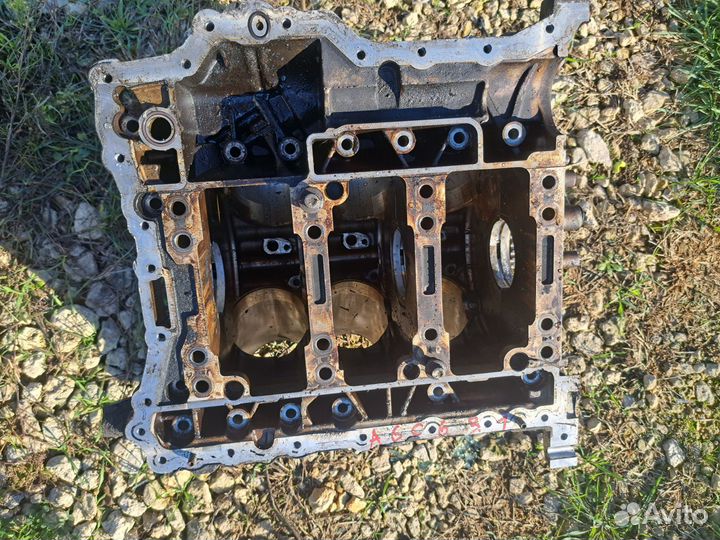 Блок цилиндров Audi A6 C6 3.2 auк