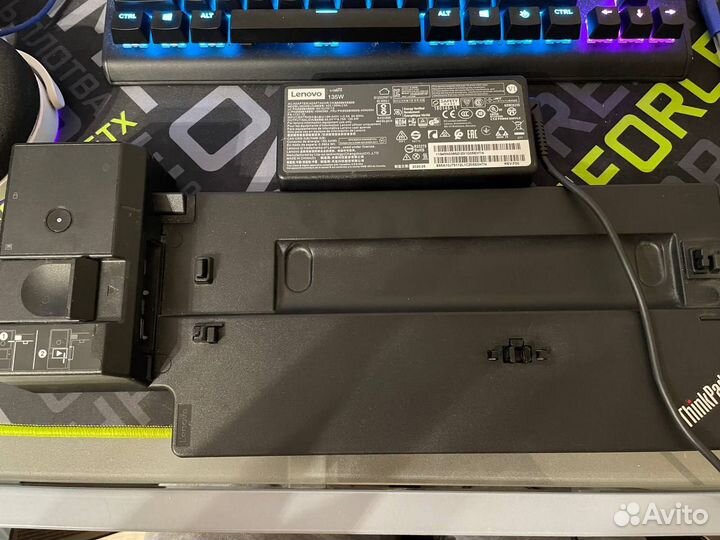 Док станция ThinkPad Ultra Docking Station (40AJ)