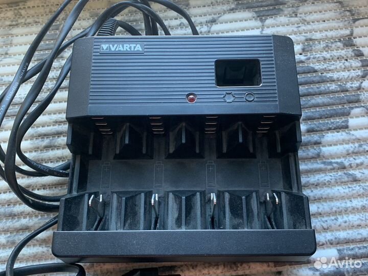 Зарядное устройство varta