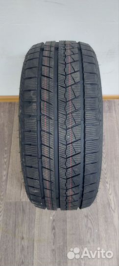 Fronway IcePower 868 235/65 R17 108T
