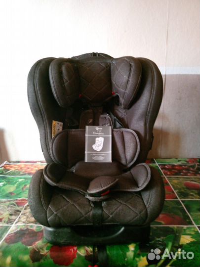 Детское автомобильное кресло