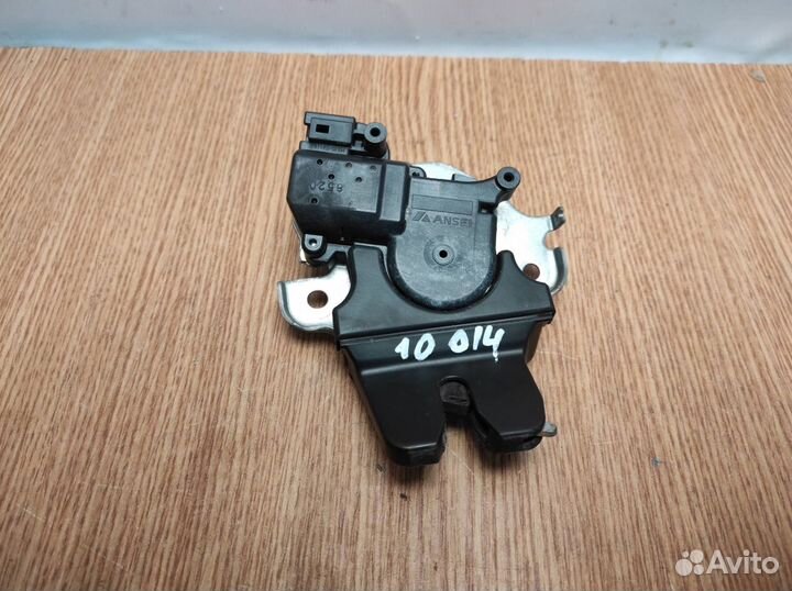 Замок багажника mitsubishi