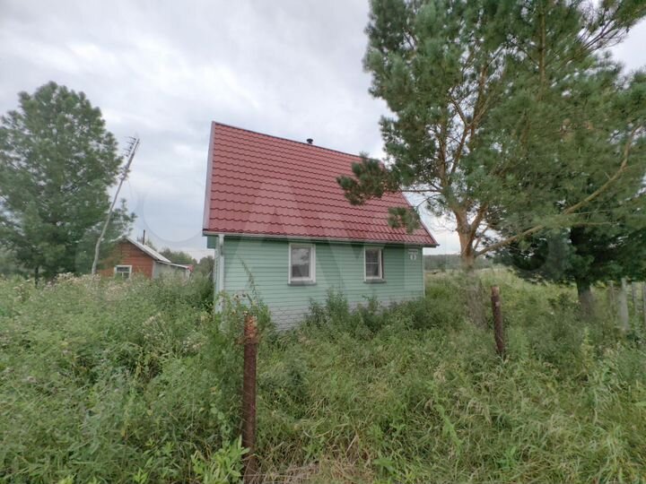 Дом 30,1 м² на участке 25 сот.