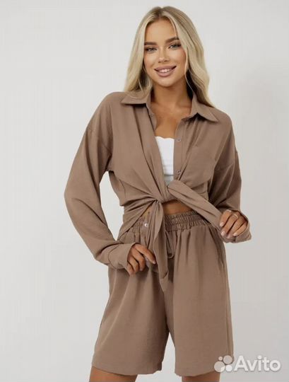 Костюм женский с шортами