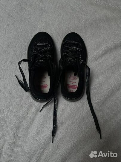 Детские кроссовки на девочку