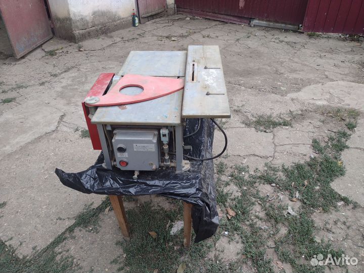 Универсальный деревообрабатывающий станок субд-1Б