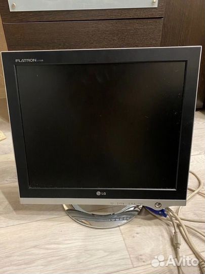 Монитор LG