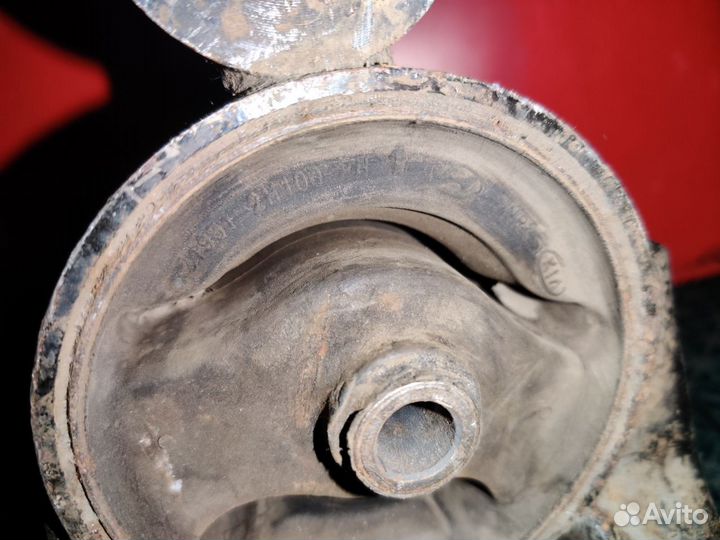 Опора двигателя задняя Kia Ceed 1.6 Diesel