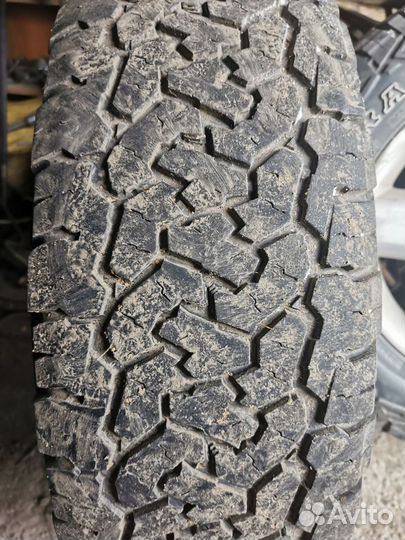 Roadcruza RA1100 225/70R16 на дисках Nissan Xtrail