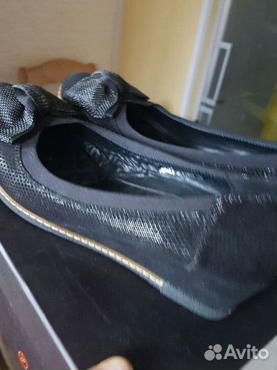 Туфли женские на удобной танкетке, черные, 39