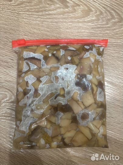 Белые грибы свежие
