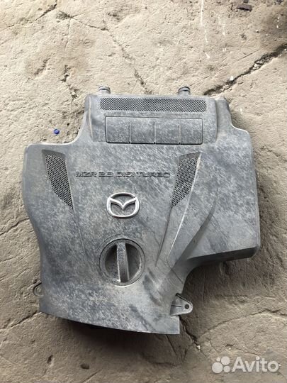 Крышка двигателя Mazda CX7