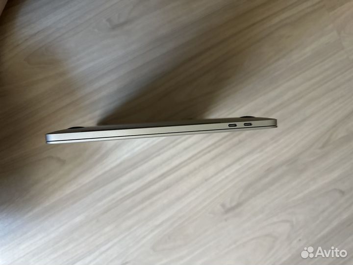 Apple MacBook pro 13 2018 i5/8/256 3,1 GHz тачбар