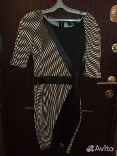 Платья женские 42-44