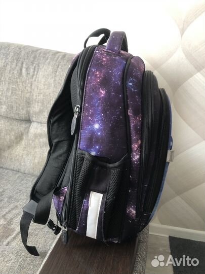 Рюкзак школьный для начальных классов