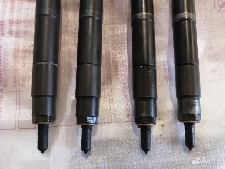 Топливная форсунка Мерседес Спринтер 906 2.2 651