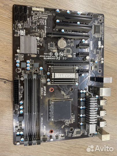 Материнская плата ам3 plus gigabyte GA-970A-DS3P