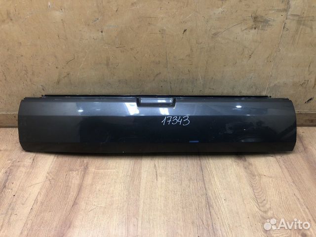 Накладка двери багажника Peugeot 3008 2010-2016