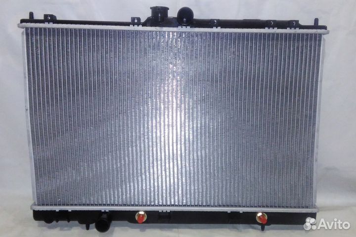 Радиатор mitsubishi airtrek / outlander 2002 год