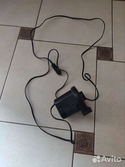 Насос для надувного матраса автомобильный