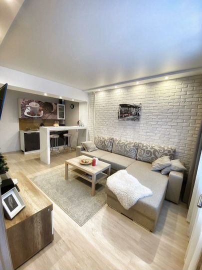 2-к. квартира, 30 м², 1/5 эт.