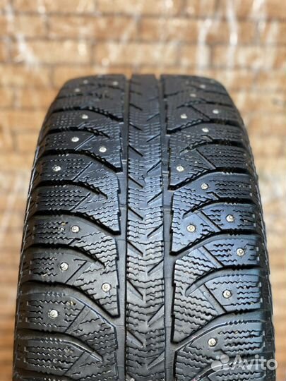 Bridgestone Ice Cruiser 7000 205/60 R16
