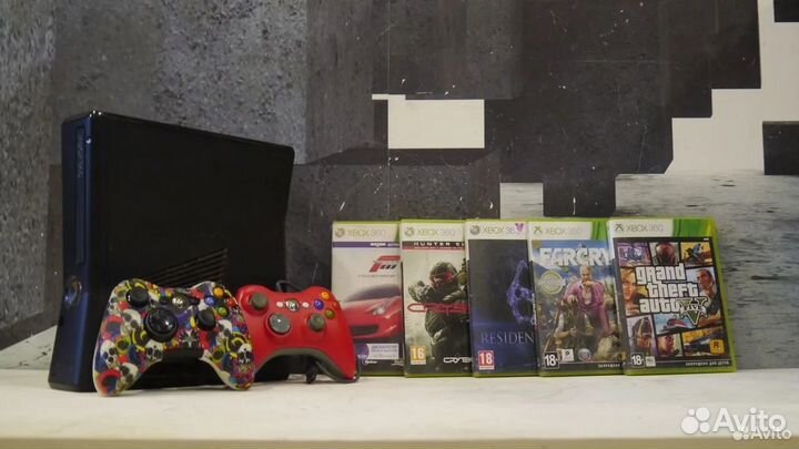 Xbox 360 + джойстик + 6 дисков под восстановление