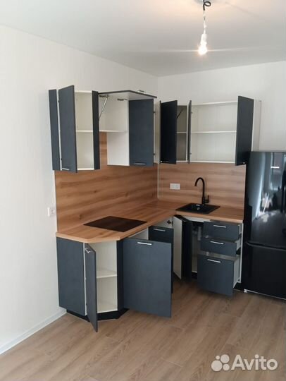 Кухонный гарнитур в студию