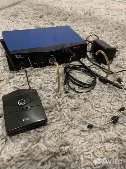 Головной радиомикрофон akg SR 40