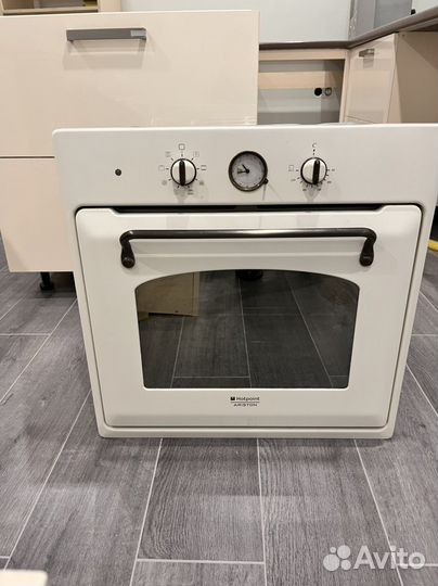 Духовой шкаф Hotpoint Ariston 70 FTR 850 RU
