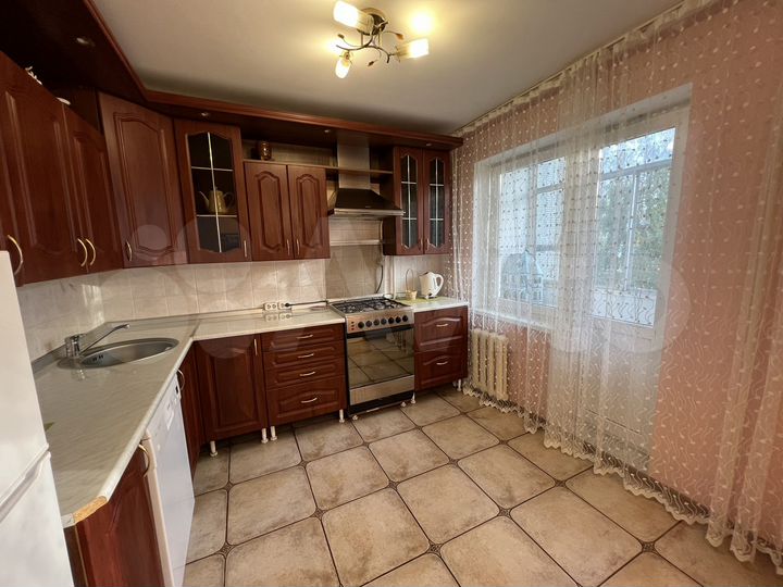 4-к. квартира, 92,6 м², 6/9 эт.