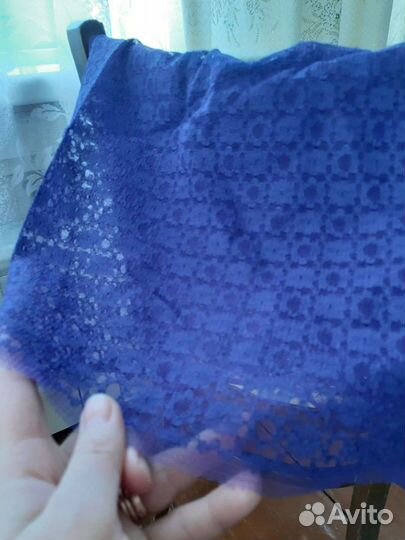 Гипюр синего цвета