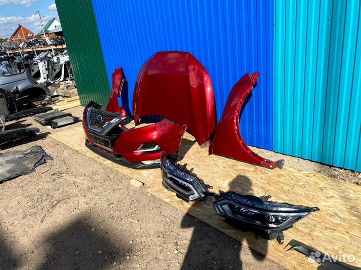 Передняя часть авто Nissan Qashqai J11