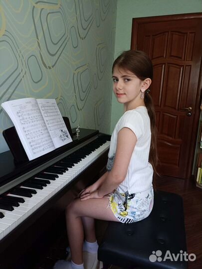 Уроки игры на фортепиано