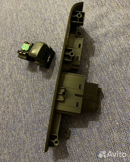 Блок стеклоподъемника и подогрева сидения