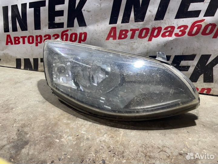 Фара передняя правая LADA Kalina 2