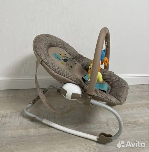 Шезлонг детский babyton