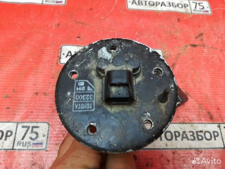 Датчик уровня топлива Toyota Caldina AZT246W