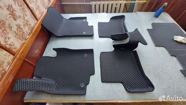 Коврики на Volkswagen Golf +
