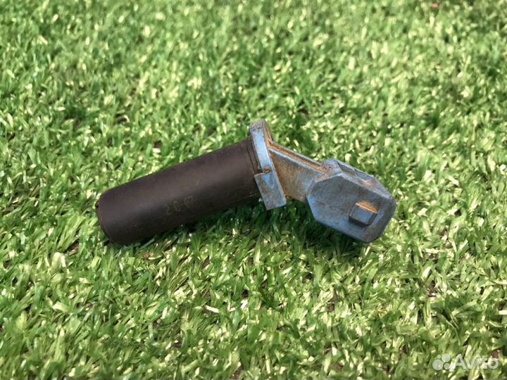 Датчик положения коленвала Ford Fiesta MK5 1.4