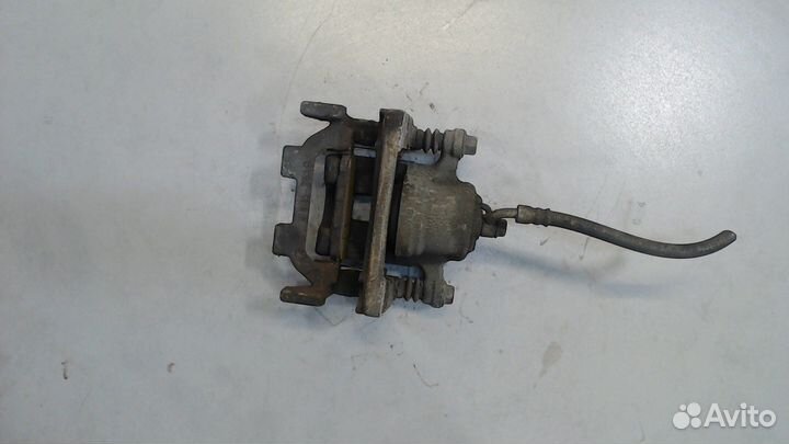 Суппорт Infiniti G, 2011