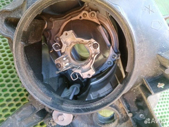 Фара передняя левая Toyota Camry V50