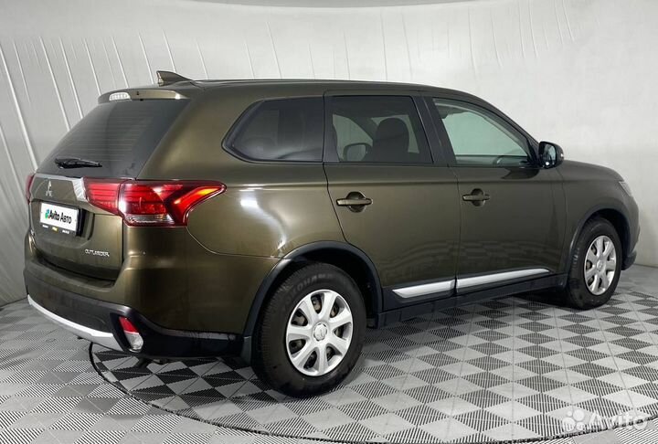 Mitsubishi Outlander 2.0 CVT, 2018, 209 000 км