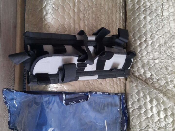 Тутор на коленный сустав